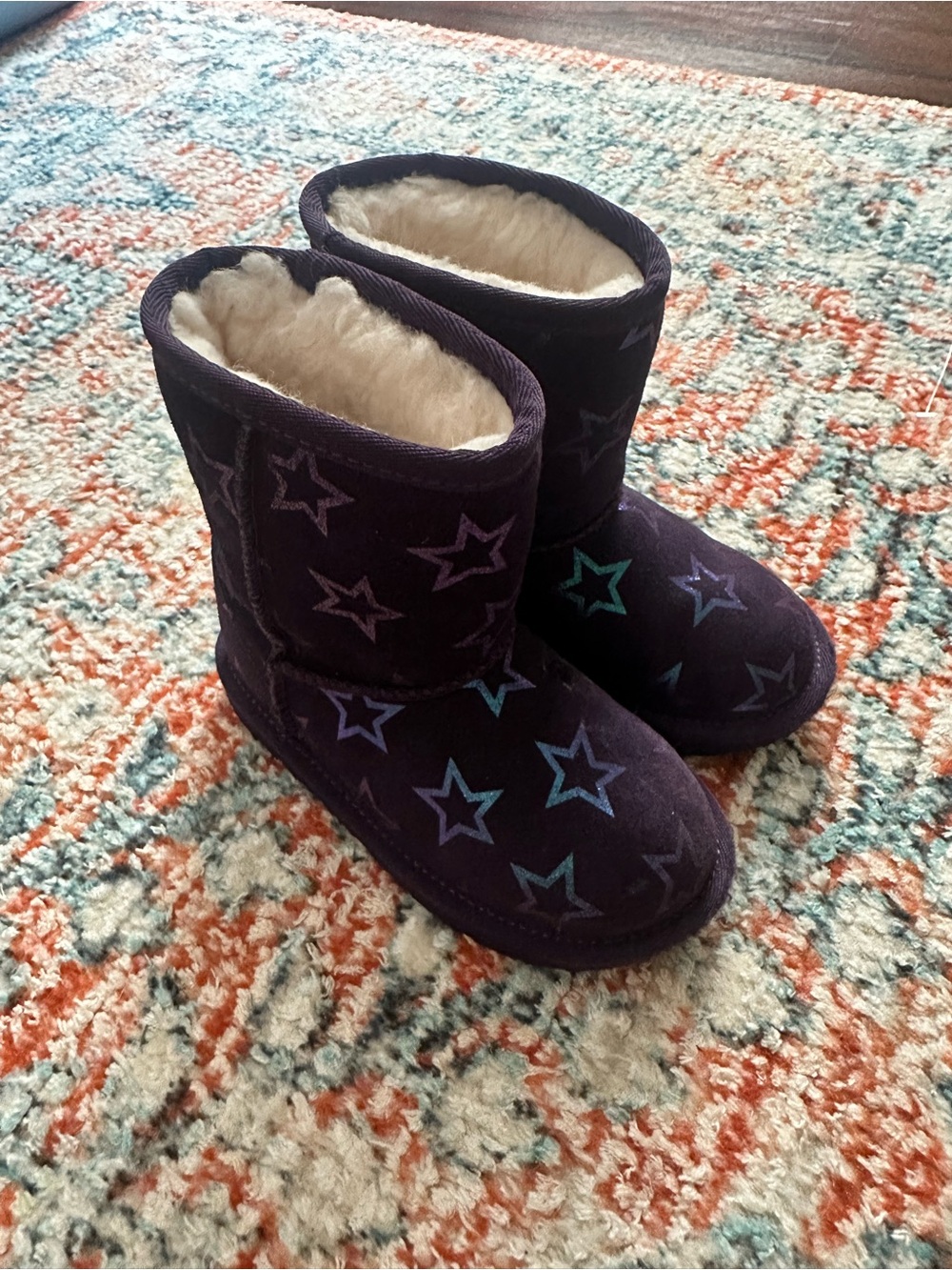 UGG Kids Purple Star Shearling-Lined Boots
